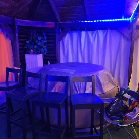 Agroturystyka Dom Z Bali Caloroczny Turbia Εξωτερικό φωτογραφία